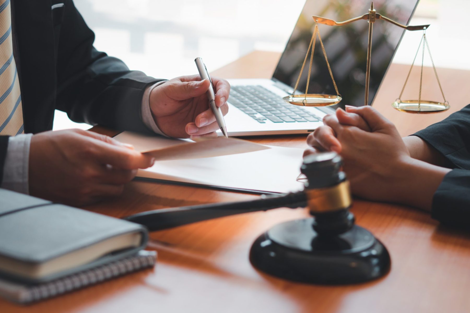What to Ask During Your First Meeting With a Divorce Attorney